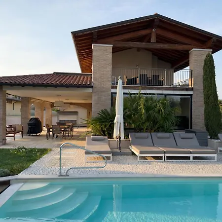 Вилла Pool Лацизе
